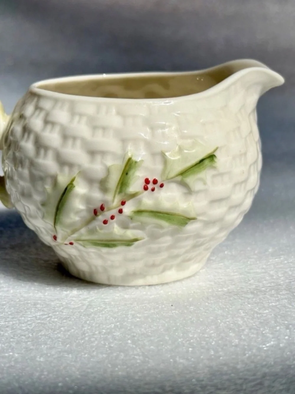 Belleek Enchanted Holly Creamer & Sugar Set Ireland Bone China Basket Weave